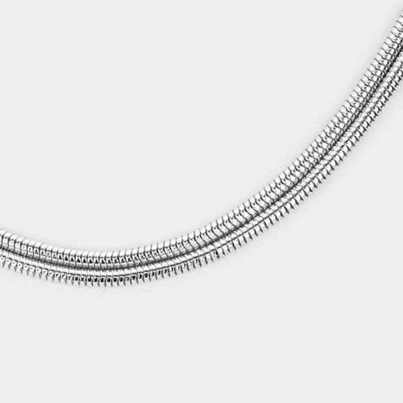 Metal Chain Double Silver Layered Necklace NWT - Picture 2 of 5